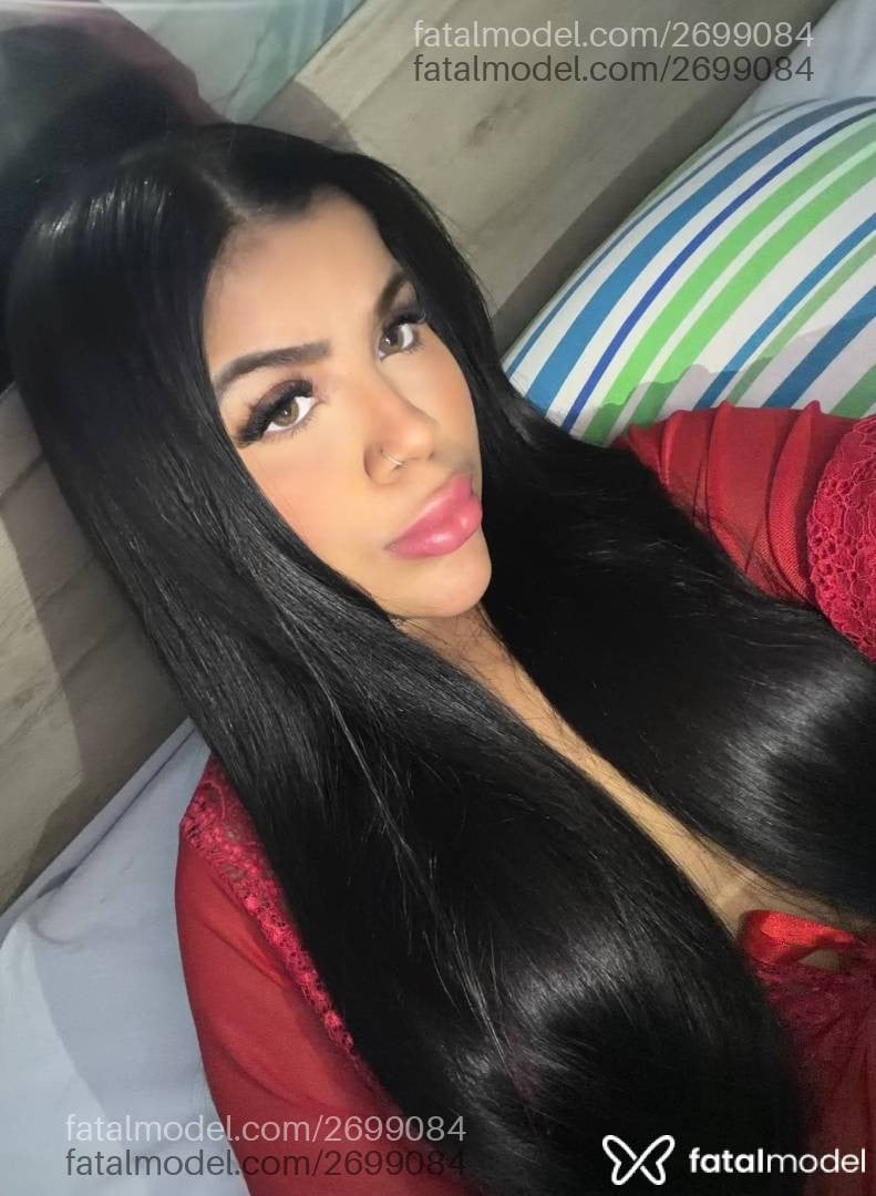 Acompanhante mulher morena (o) de olhos mel - Bella