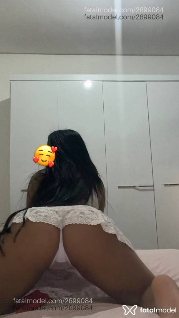 Acompanhante mulher morena (o) de olhos mel - Bella