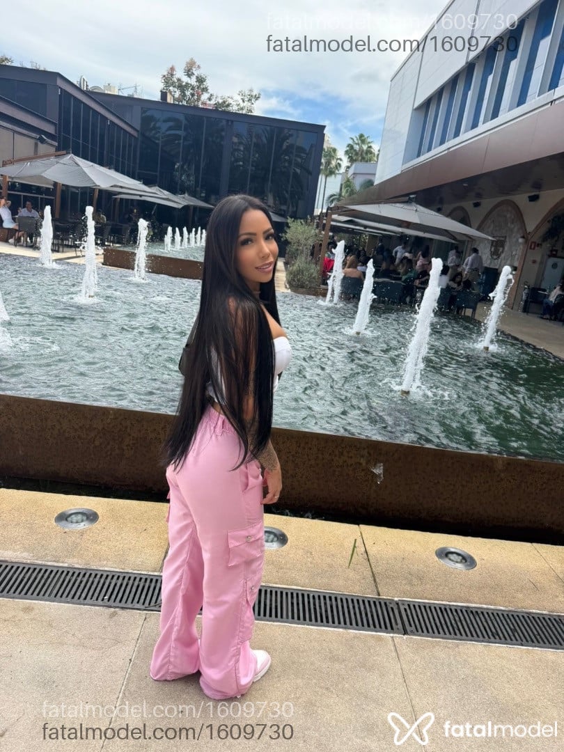 Acompanhante mulher com cabelo castanho de olhos castanhos em Ribeirão Preto - Laura