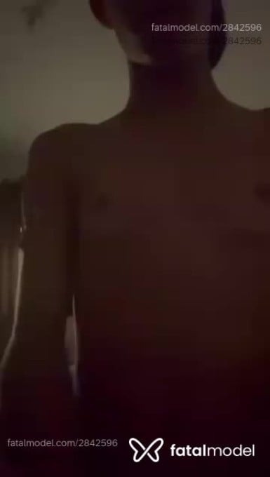 Acompanhante mulher trans com cabelo castanho de olhos castanhos em Salvador - Agatha Bacelar