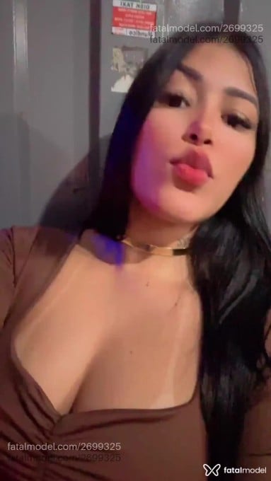 Acompanhante mulher morena (o) de olhos pretos em Porangatu - Heloysa Alves