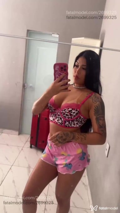 Acompanhante mulher morena (o) de olhos pretos em Porangatu Acompanhante mulher morena (o) de olhos pretos em Porangatu - Heloysa Alves