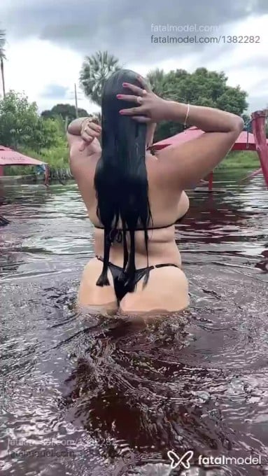 Acompanhante mulher com cabelo castanho de olhos pretos em Virtual - Tatiane Catiano