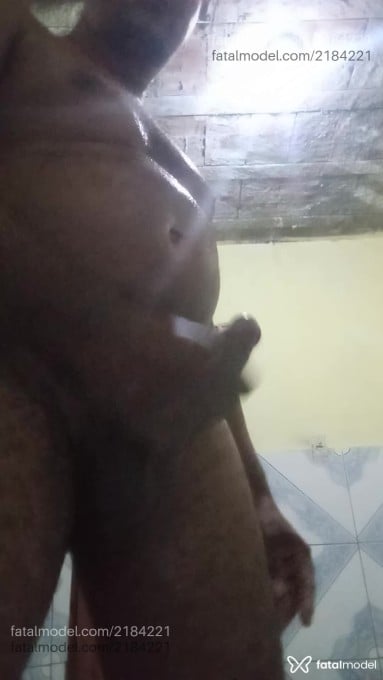 Acompanhante homem morena (o) de olhos castanhos em Santa Rita Acompanhante homem morena (o) de olhos castanhos em Santa Rita - Valdir