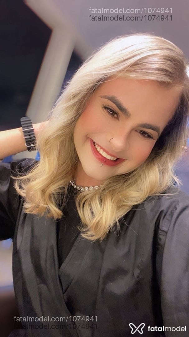 Acompanhante homem loira (o) de olhos mel - Kauan Rampasso Acompanhante homem loira (o) de olhos mel - Kauan Rampasso