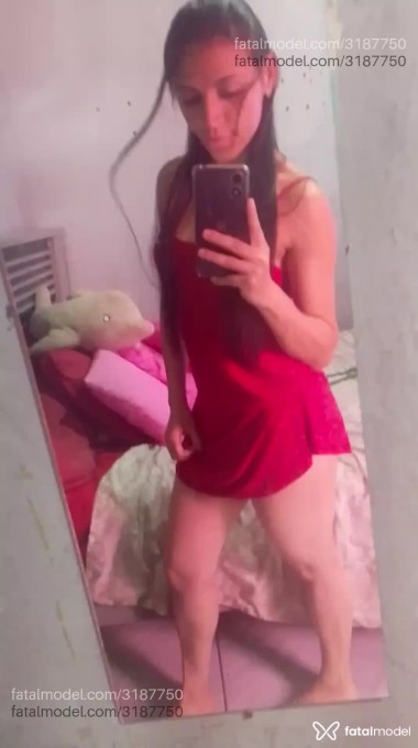 Acompanhante mulher morena (o) de olhos castanhos em Virtual Acompanhante mulher morena (o) de olhos castanhos em Virtual - Criscc