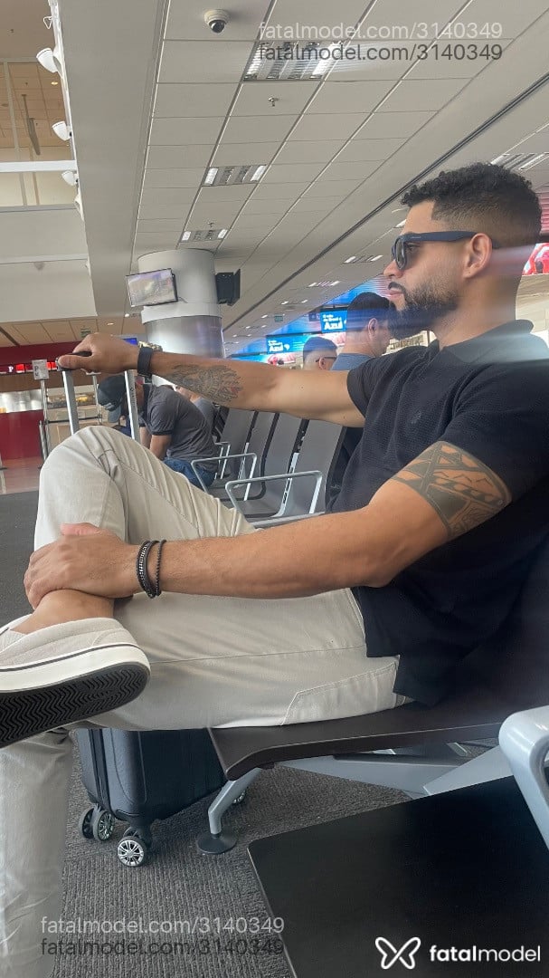 Acompanhante homem morena (o) de olhos mel em Florianópolis - Diogo
