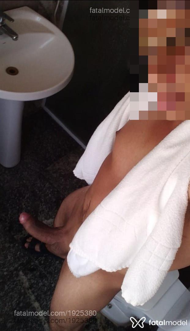 Acompanhante homem morena (o) de olhos castanhos em São Paulo - locutor