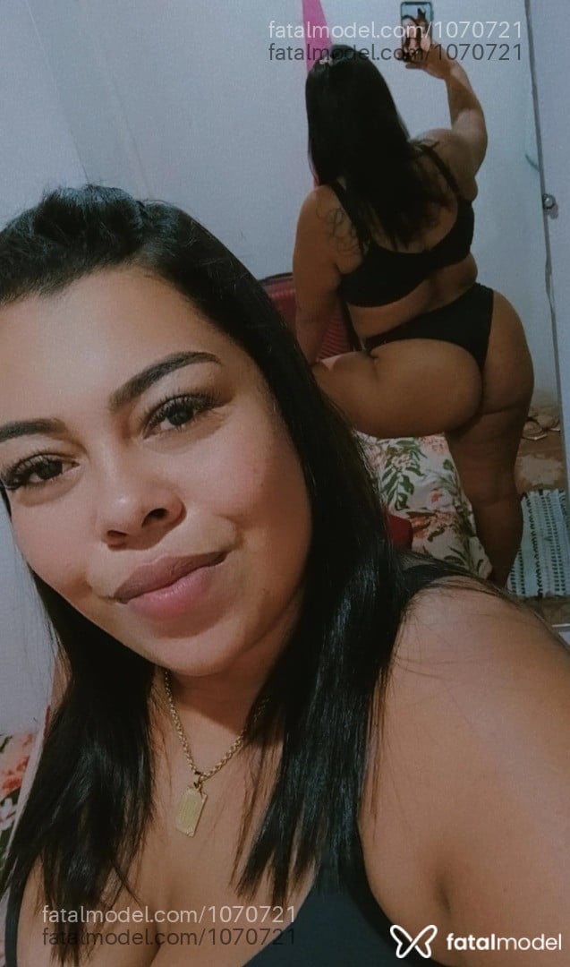 Acompanhante mulher com cabelo castanho de olhos pretos em Alta Floresta - Letícia