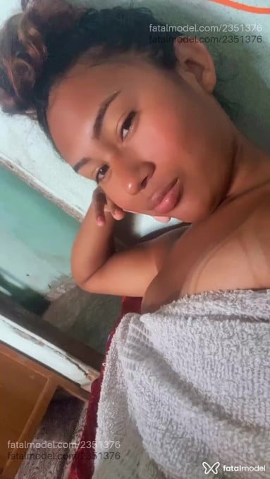 Acompanhante mulher trans com cabelo castanho de olhos castanhos em Castanhal - Larissa