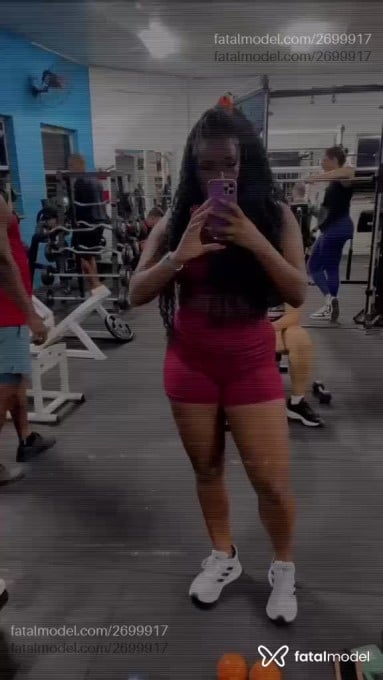 Acompanhante mulher morena (o) de olhos pretos em Rio de Janeiro - Mirela