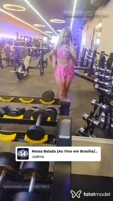 Acompanhante mulher trans loira (o) de olhos mel em Patos - Bárbara