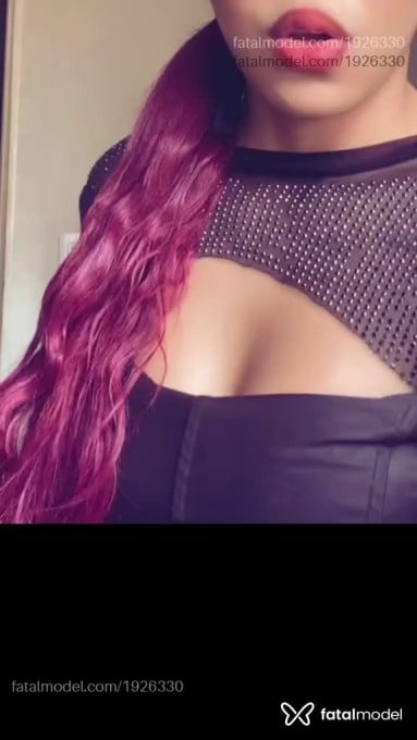 Acompanhante mulher ruiva (o) de olhos castanhos em Londrina - Ari Alves