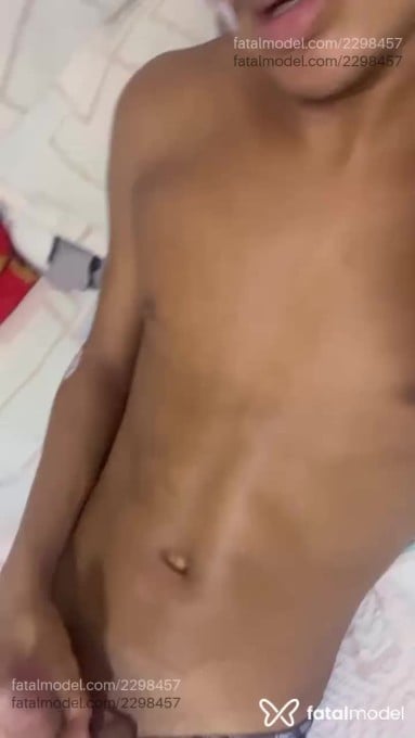 Acompanhante homem morena (o) de olhos pretos em Rio de Janeiro - Guilherme