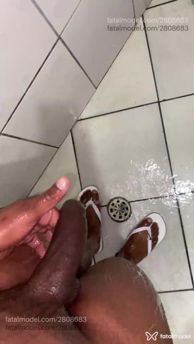 Acompanhante homem com cabelo castanho de olhos pretos em São Paulo Acompanhante homem com cabelo castanho de olhos pretos em São Paulo - Chocolover