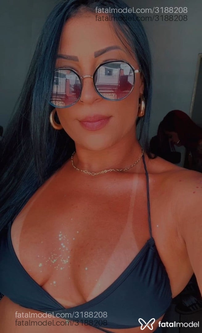 Acompanhante mulher morena (o) de olhos pretos em Ubá - Viick