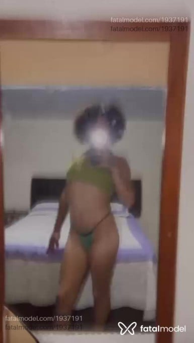 Acompanhante mulher trans com cabelo castanho de olhos castanhos em Goiânia - Agatha
