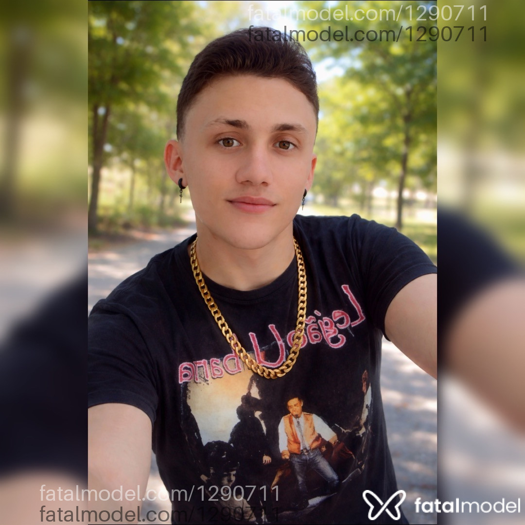 Acompanhante homem morena (o) de olhos verdes em São Paulo Acompanhante homem morena (o) de olhos verdes em São Paulo - Faby fabyano