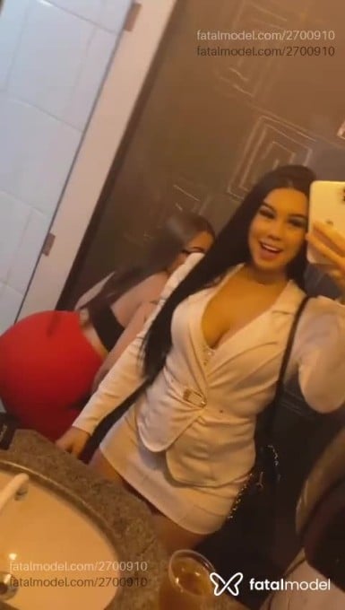 Acompanhante mulher morena (o) de olhos castanhos em Florianópolis - Nicoly Oliveira