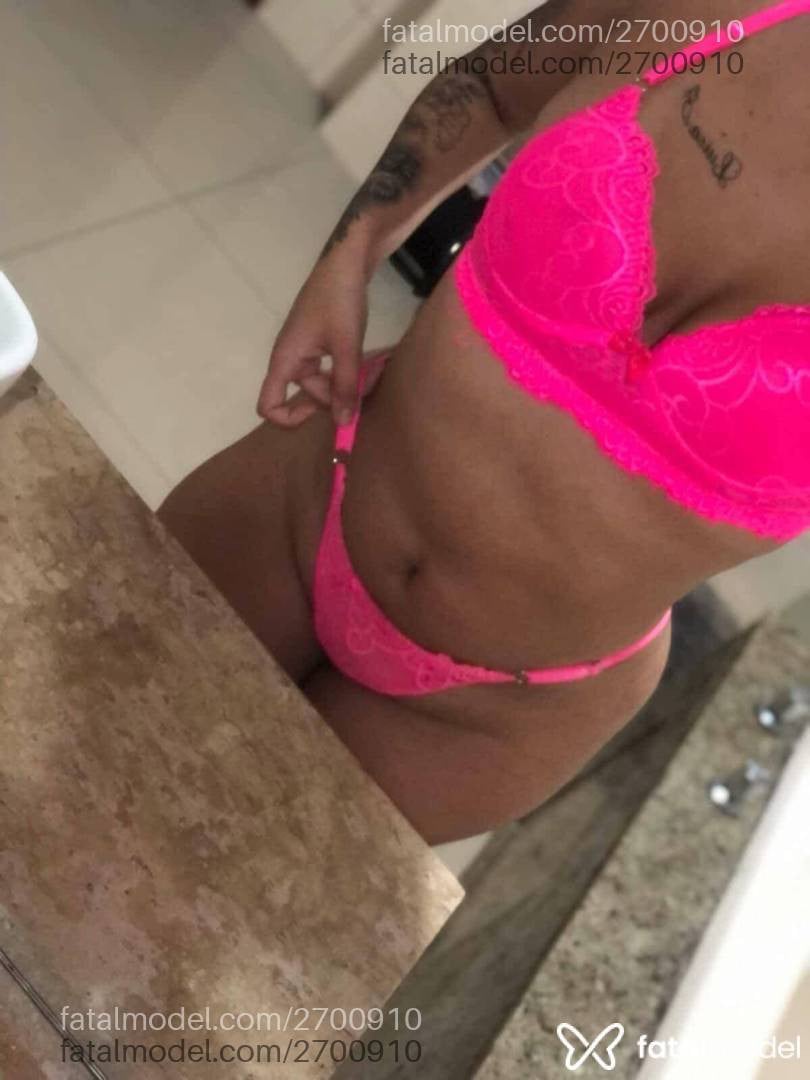 Acompanhante mulher morena (o) de olhos castanhos em Florianópolis - Nicoly Oliveira