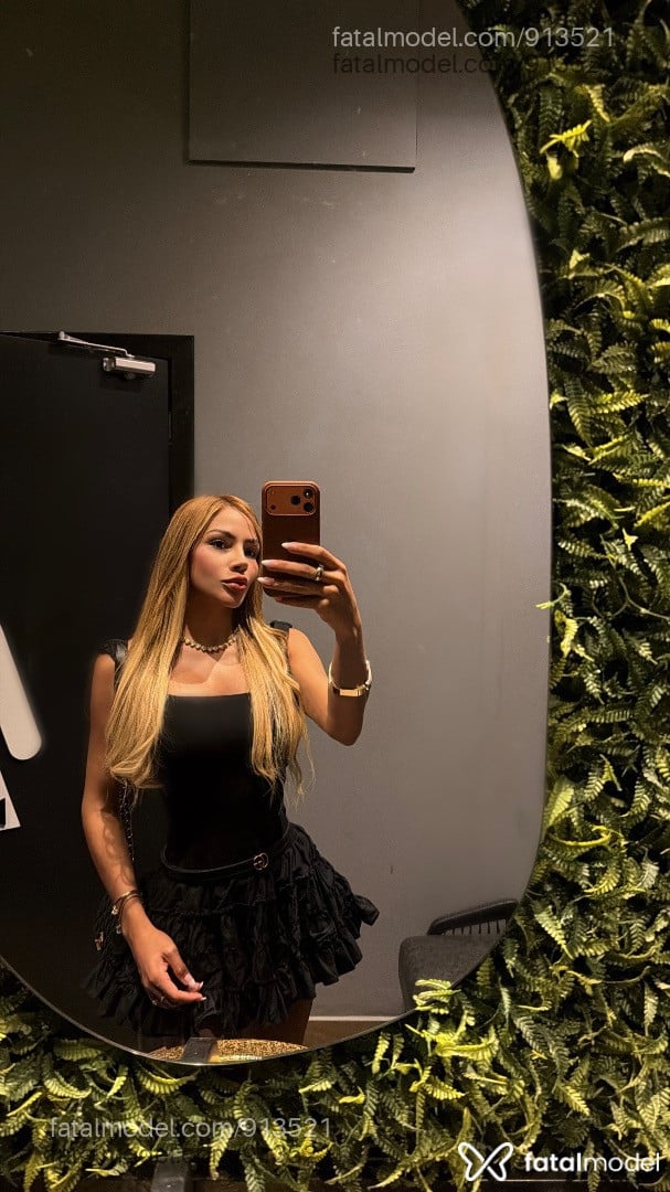 Acompanhante mulher loira (o) de olhos castanhos em Foz do Iguaçu - Cibelly