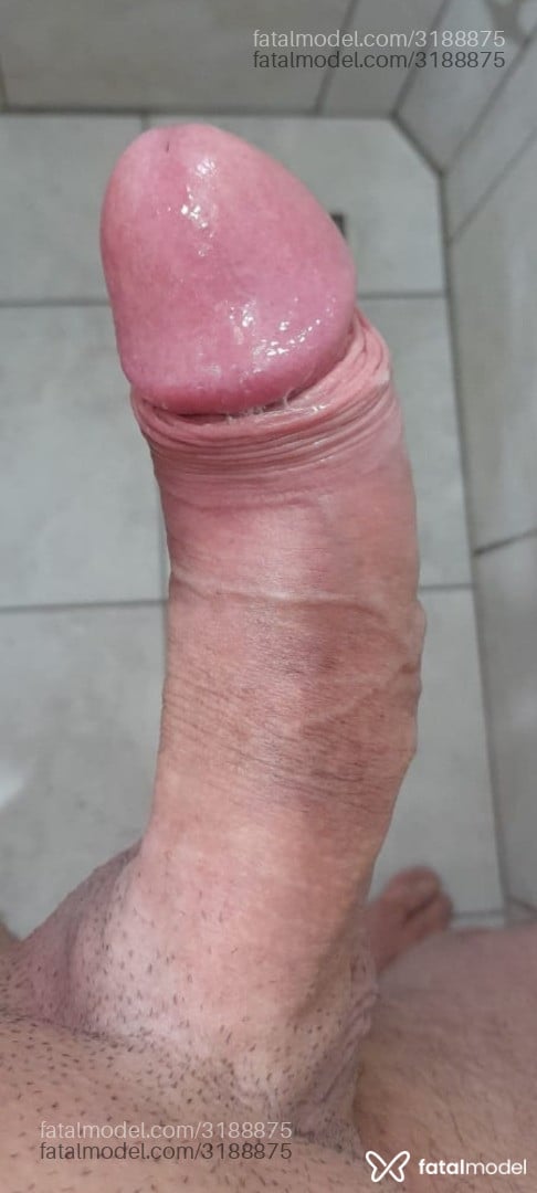 Acompanhante homem com cabelo grisalho de olhos castanhos em Pelotas Acompanhante homem com cabelo grisalho de olhos castanhos em Pelotas - Barth