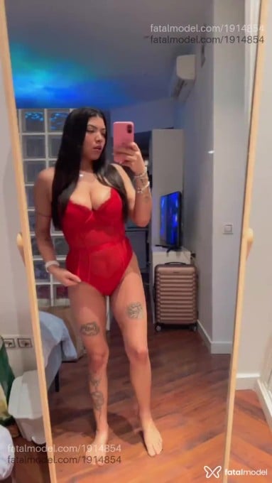 Acompanhante mulher morena (o) de olhos pretos - Brenda Santos Acompanhante mulher morena (o) de olhos pretos - Brenda Santos