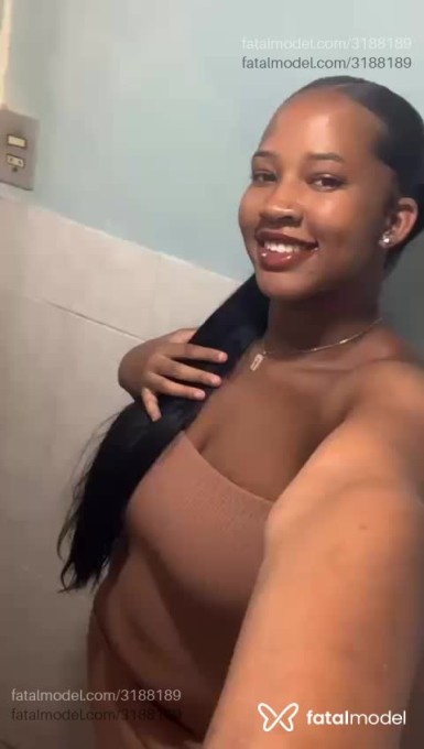 Acompanhante mulher morena (o) de olhos castanhos em Rio de Janeiro - Karolin Savana