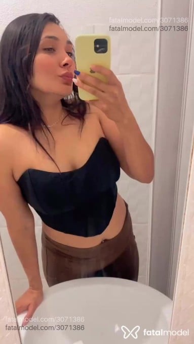 Acompanhante mulher morena (o) de olhos castanhos em Virtual - Karol