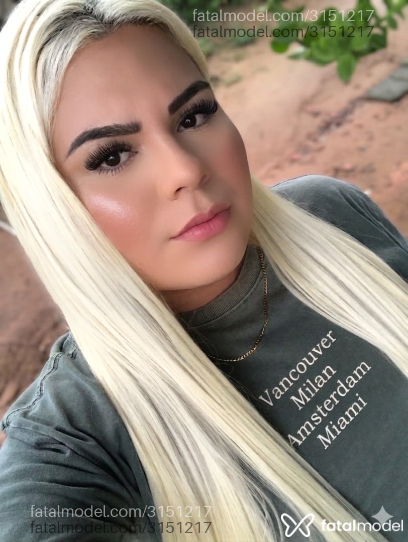 Acompanhante mulher trans loira (o) de olhos castanhos em Parobé Acompanhante mulher trans loira (o) de olhos castanhos em Parobé - Schmitz Mel