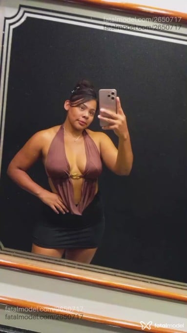 Acompanhante mulher morena (o) de olhos castanhos em Cascavel - Ary