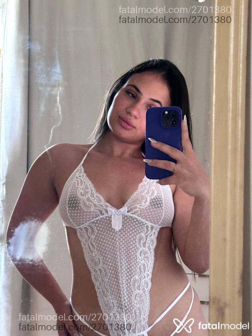 Acompanhante mulher com cabelo castanho de olhos castanhos - Bianca Castro