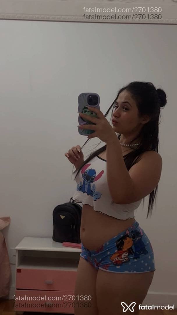 Acompanhante mulher com cabelo castanho de olhos castanhos - Bianca Castro