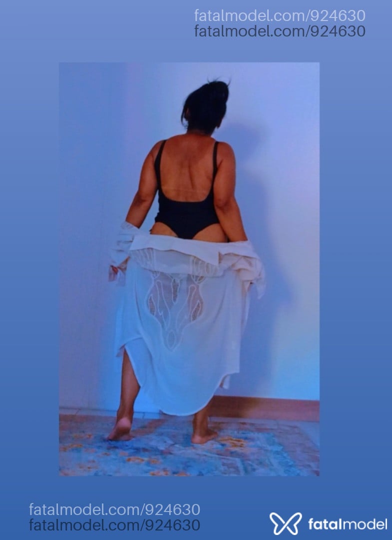 Acompanhante mulher morena (o) de olhos castanhos - Lorenziny Acompanhante mulher morena (o) de olhos castanhos - Lorenziny