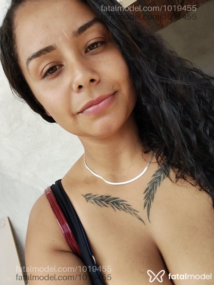 Acompanhante mulher morena (o) de olhos mel em Virtual - Biaah