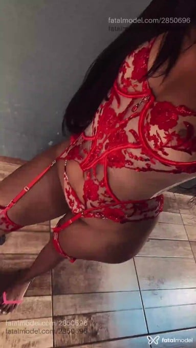 Acompanhante mulher morena (o) de olhos pretos - Camile Vitória Acompanhante mulher morena (o) de olhos pretos - Camile Vitória