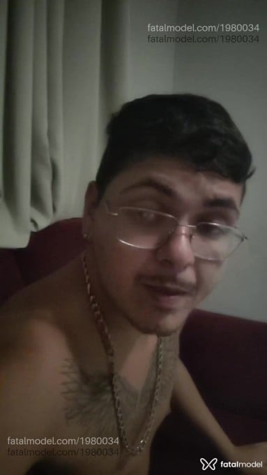 Acompanhante homem com cabelo castanho de olhos castanhos em Natal Acompanhante homem com cabelo castanho de olhos castanhos em Natal - Arcanjo Aamon