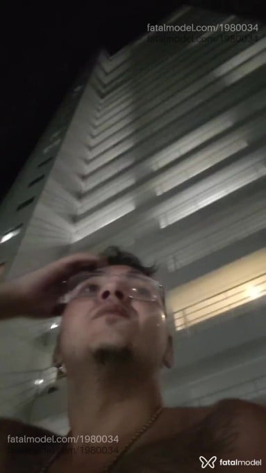 Acompanhante homem com cabelo castanho de olhos castanhos em Natal Acompanhante homem com cabelo castanho de olhos castanhos em Natal - Arcanjo Aamon