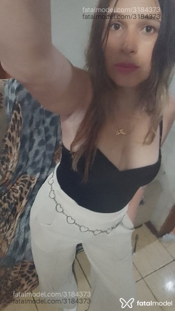 Acompanhante mulher ruiva (o) de olhos mel em Nova Santa Rita - Raissa