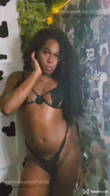Acompanhante mulher trans morena (o) de olhos castanhos em Rio de Janeiro - Marcelly