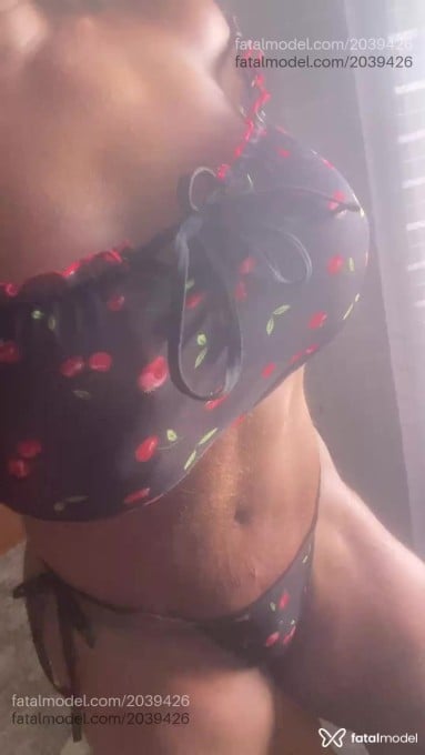 Acompanhante mulher morena (o) de olhos mel em Campinas - Carla Ferraz