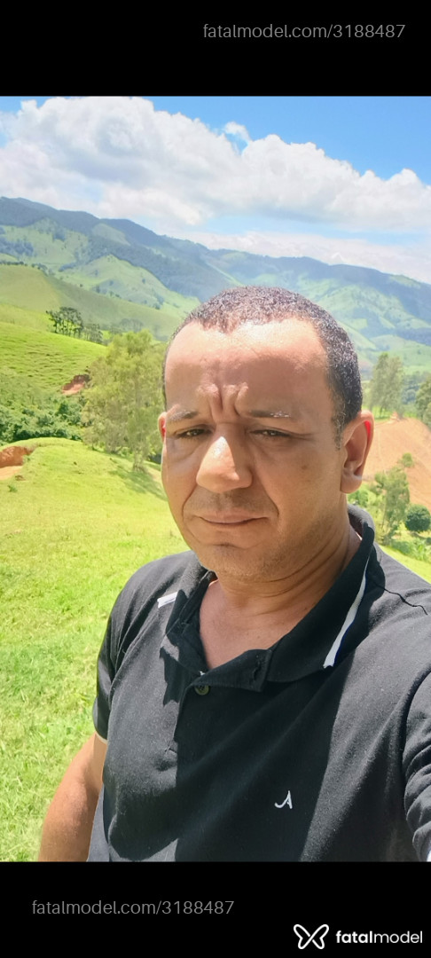 Acompanhante homem com cabelo castanho de olhos pretos em Itajubá Acompanhante homem com cabelo castanho de olhos pretos em Itajubá - Marcelo