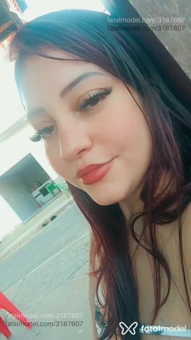 Acompanhante mulher ruiva (o) de olhos pretos - Quefili Acompanhante mulher ruiva (o) de olhos pretos - Quefili