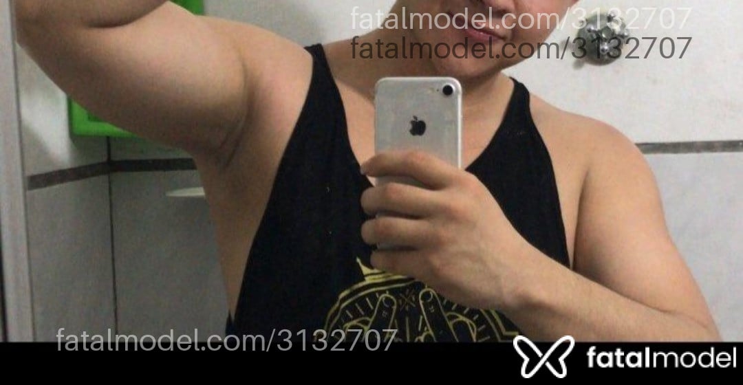 Acompanhante homem com cabelo castanho de olhos castanhos em Caxias do Sul - Raxbau