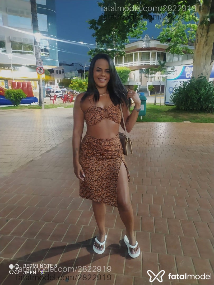 Acompanhante mulher com cabelo castanho de olhos pretos em Bom Jesus do Itabapoana Acompanhante mulher com cabelo castanho de olhos pretos em Bom Jesus do Itabapoana - Vanessa Hellen