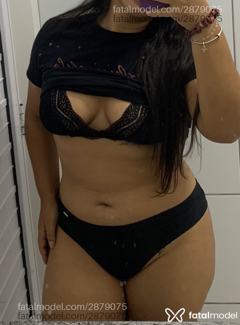 Acompanhante mulher morena (o) de olhos castanhos - Lmdrs Acompanhante mulher morena (o) de olhos castanhos - Lmdrs