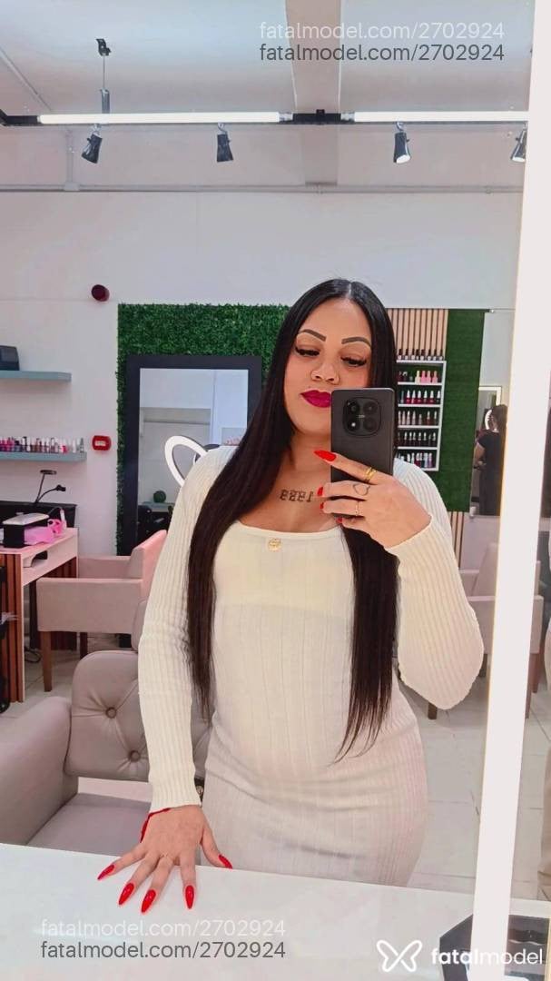 Acompanhante mulher morena (o) de olhos verdes - Ana Clara
