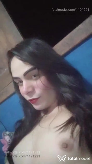 Acompanhante travesti com cabelo castanho de olhos castanhos em Rio Branco Acompanhante travesti com cabelo castanho de olhos castanhos em Rio Branco - Renata