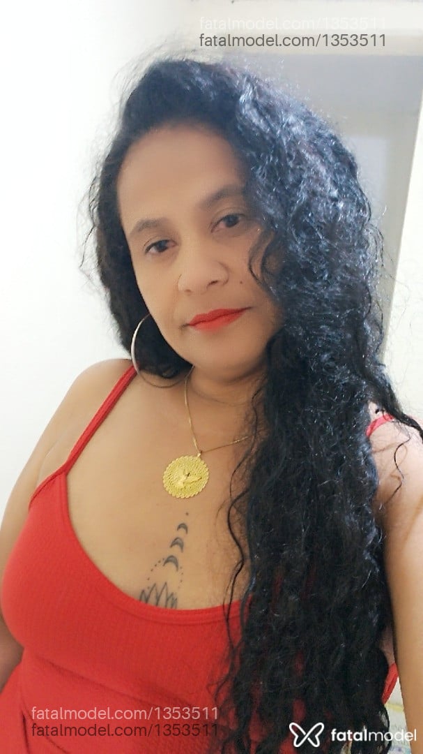 Acompanhante mulher morena (o) de olhos mel em Garanhuns Acompanhante mulher morena (o) de olhos mel em Garanhuns - Mel