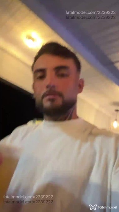 Acompanhante homem morena (o) de olhos castanhos - Vinivz Acompanhante homem morena (o) de olhos castanhos - Vinivz